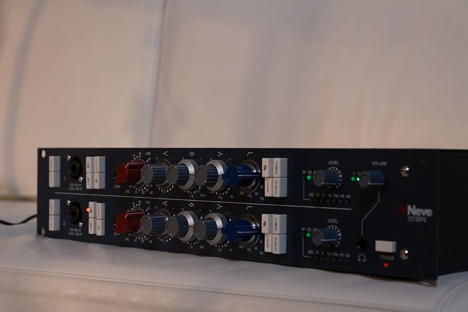 【AYM】AMS NEVE 1073 DPA 2chマイクプリアンプ Neve 1073DPA 2-channel Microphone Preamp | Sweetwater